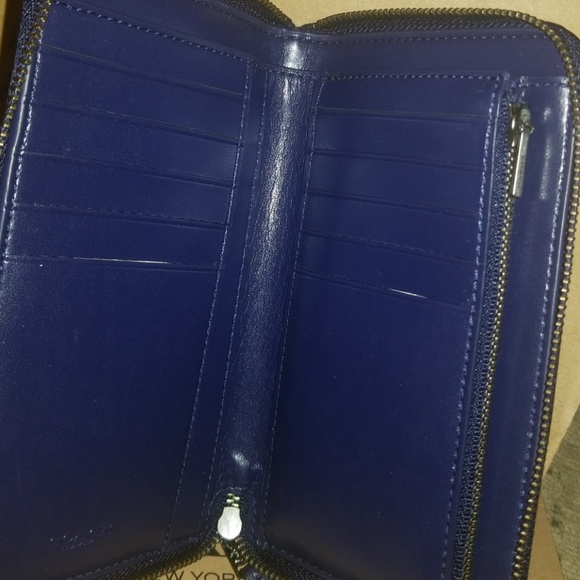 Wallet - Picture 2 of 3